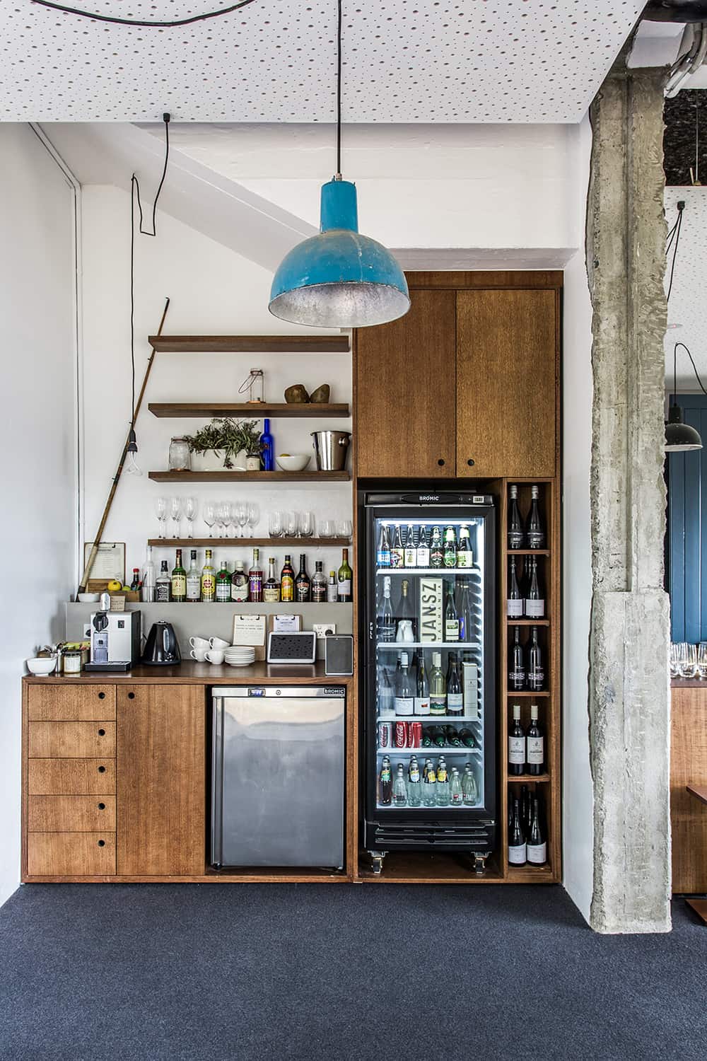 Server-yourself bar available in both Shorehouse and Pumphouse