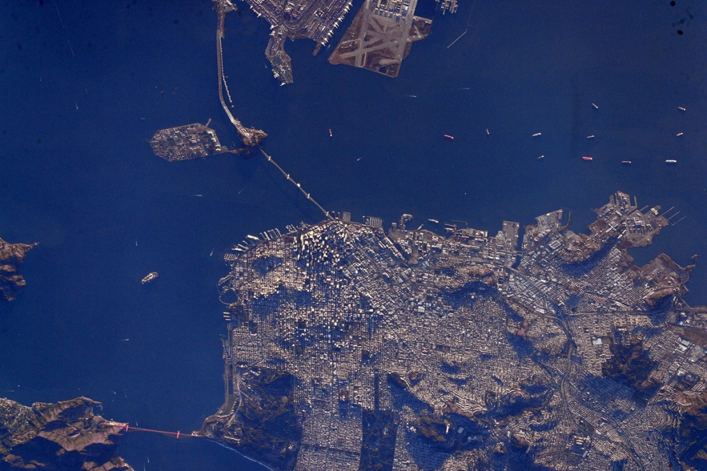 An overhead view of San Francisco, California, with Golden Gate Bridge visible at lower left. Scott Kelly / NASA