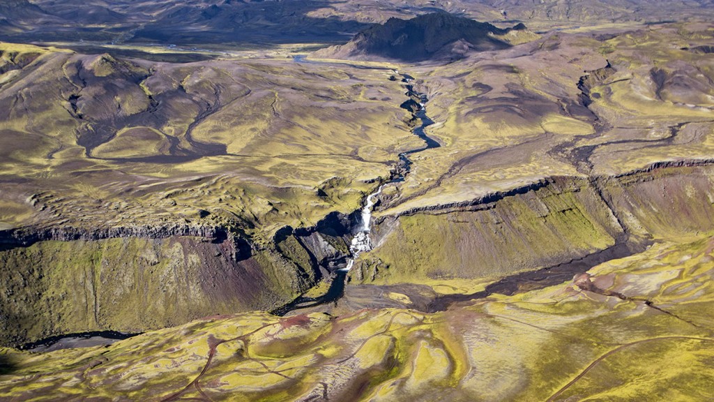 scenic-flight-over-unspoiled-natural-wonders-of-iceland-29