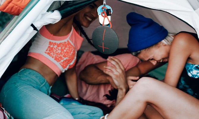 UE-roll-2-best-travel-portable-speaker