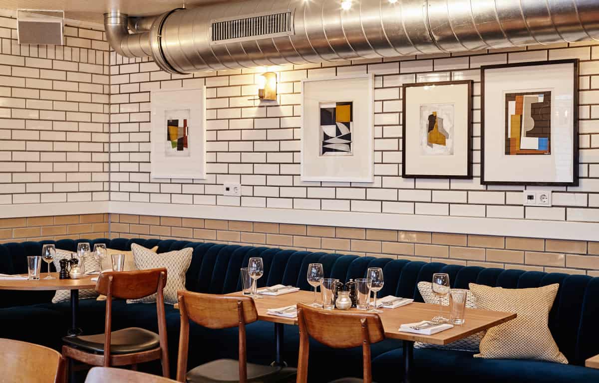Lotti's Cafe Bar Grill in Amsterdam