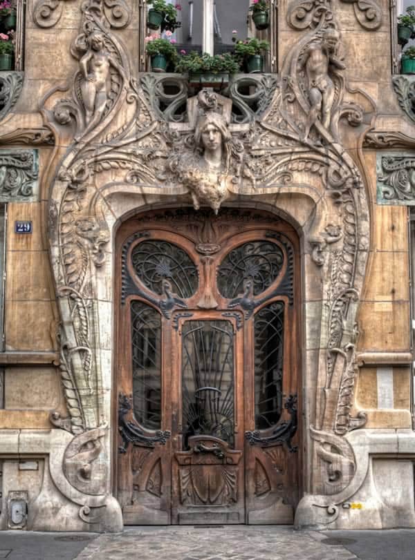 75 Most Unique Front Doors From Around The World Placeaholic Amazing Door In The 7th Arrondissement Of Paris At 29 Avenue A Few Steps From