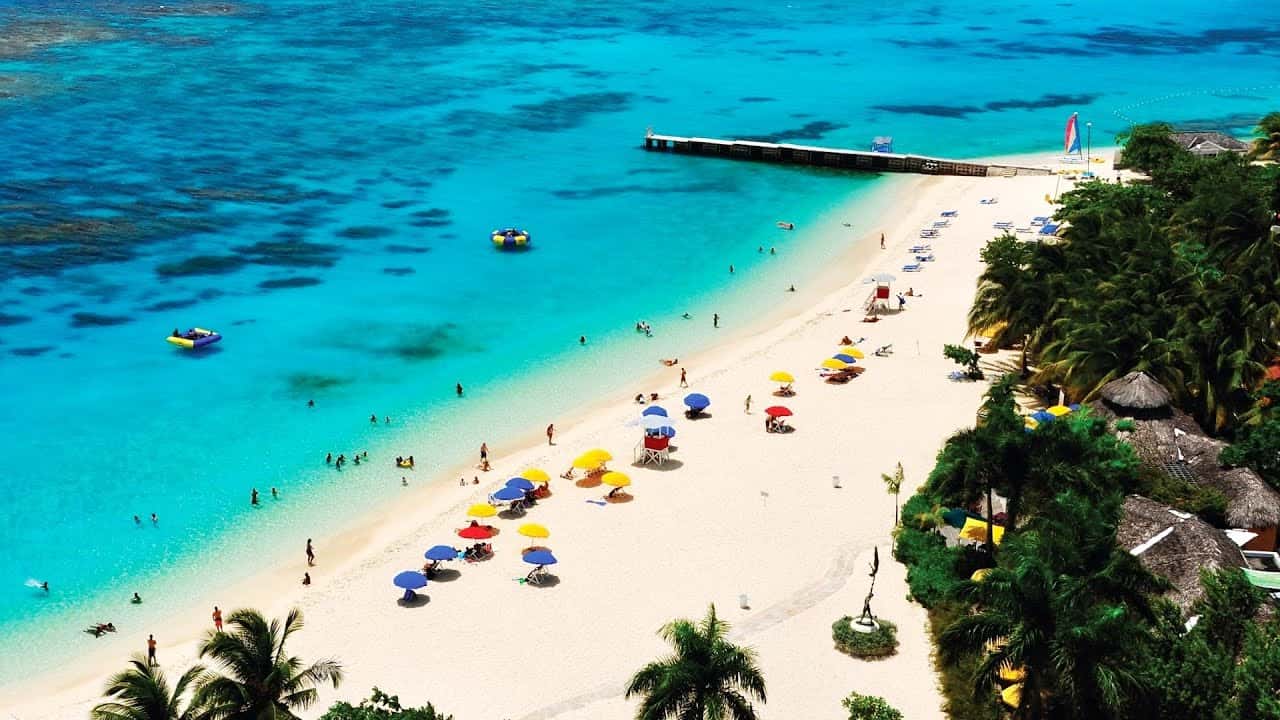 Doctor’s Cave Beach