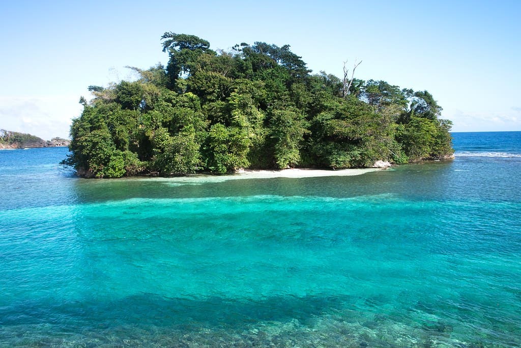 Pellew Island Beach